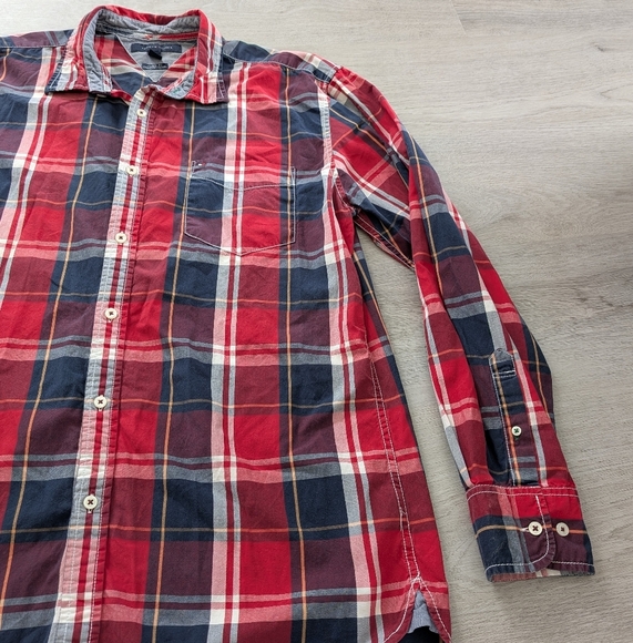 Tommy Hilfiger Men's Red and Navy Blue Plaid Shirt Size XL - Picture 3 of 10